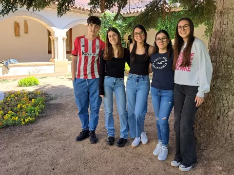 Alumnes de 2n BAT que han sigut premiats amb Matrícula d'Honor de Batxillerat.