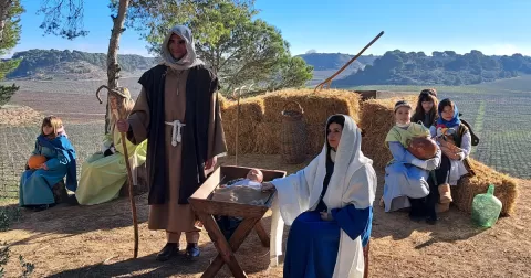 Escena del naixement del Pessebre Vivent al bosc del Claver, en la seva primera edició el 15 de desembre de 2024