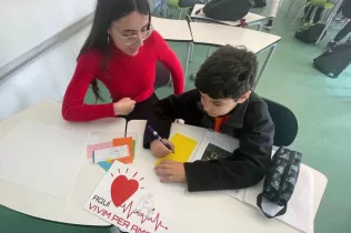 Cadena de favors, un projecte de pastoral sota el lema de les línies de força "Viure per amor. De Déu per als altres".