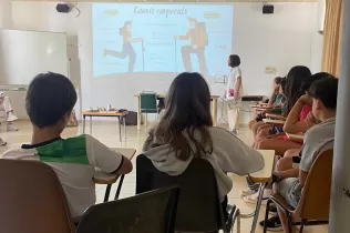 Alumnes de 1r ESO-NEI al al taller d'equitat menstrual "La meva regla, les meves regles"