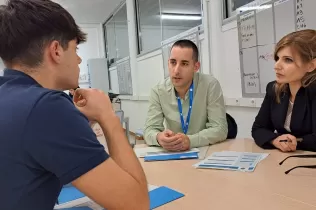 Estudiants de l'Hospitalet de Jesuïtes Bellvitge es prepara per al món laboral