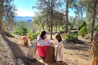 Escena del Pessebre Vivent al bosc del Claver, en la seva primera edició el 15 de desembre de 2024