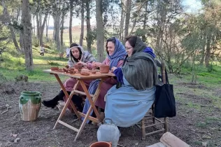 Escena del Pessebre Vivent al bosc del Claver, en la seva primera edició el 15 de desembre de 2024