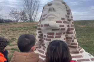 Visita de l'alumnat d'I5 al Parc Europa d'Almacelles en el marc del projecte "Escultura"