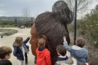 Visita de l'alumnat d'I5 al Parc Europa d'Almacelles en el marc del projecte "Escultura"